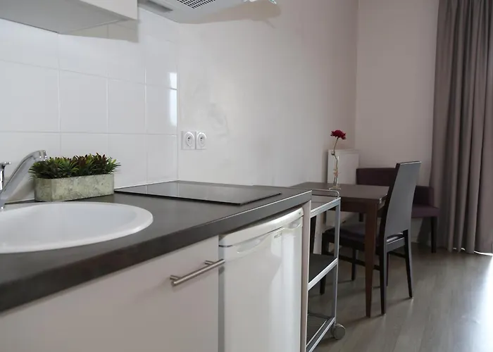 Zenao Merignac 3* Bordeaux–Mérignac reptér